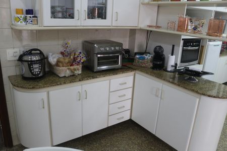 Apartamento à venda com 204m², 4 quartos e 3 vagasCozinha