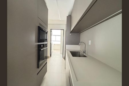 Apartamento para alugar com 168m², 3 quartos e 2 vagasCozinha