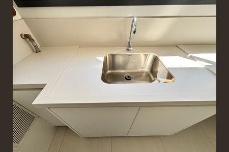 Apartamento para alugar com 168m², 3 quartos e 2 vagasÁrea de Serviço