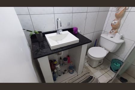 Apartamento à venda com 70m², 2 quartos e sem vagaBanheiro Social