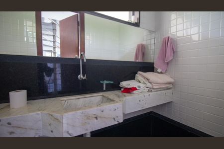 Casa de condomínio para alugar com 803m², 5 quartos e 14 vagasLavabo