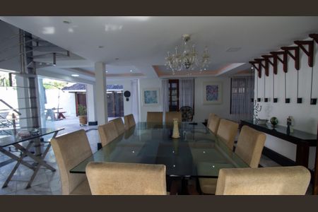 Casa de condomínio para alugar com 803m², 5 quartos e 14 vagasSala