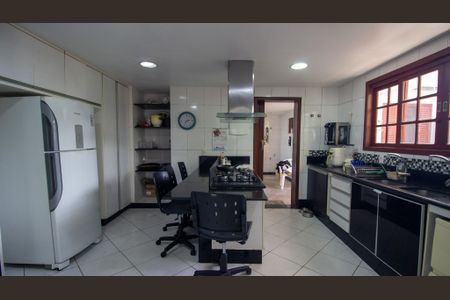 Casa de condomínio para alugar com 803m², 5 quartos e 14 vagasCozinha