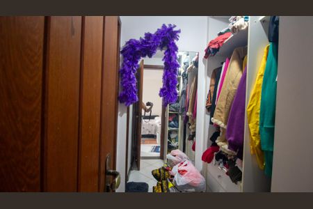 Casa de condomínio para alugar com 803m², 5 quartos e 14 vagasCloset da Suíte 1