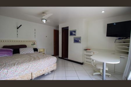 Casa de condomínio para alugar com 803m², 5 quartos e 14 vagasSuíte 2