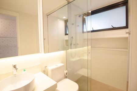 Apartamento à venda com 151m², 3 quartos e 2 vagasBanheiro da Suíte 2