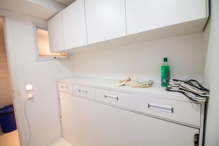 Apartamento à venda com 330m², 3 quartos e 4 vagasDespensa