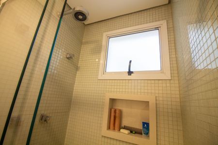 Apartamento à venda com 330m², 3 quartos e 4 vagasBanheiro da Suíte 1