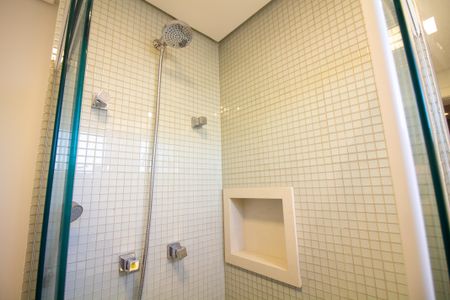 Apartamento à venda com 330m², 3 quartos e 4 vagasBanheiro da Suíte 2