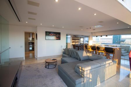 Apartamento à venda com 330m², 3 quartos e 4 vagasSala 3