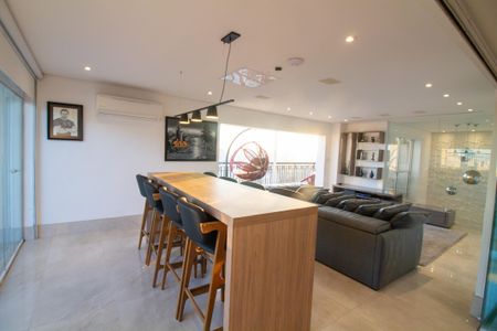 Apartamento à venda com 330m², 3 quartos e 4 vagasCopa