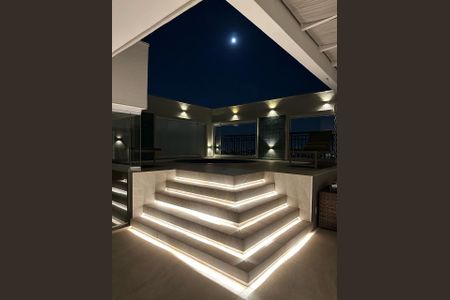 Apartamento à venda com 330m², 3 quartos e 4 vagasPiscina