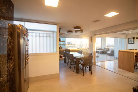 Apartamento à venda com 330m², 3 quartos e 4 vagasCopa