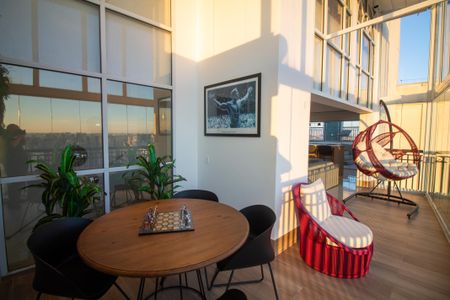 Apartamento à venda com 330m², 3 quartos e 4 vagasVaranda da Sala 3