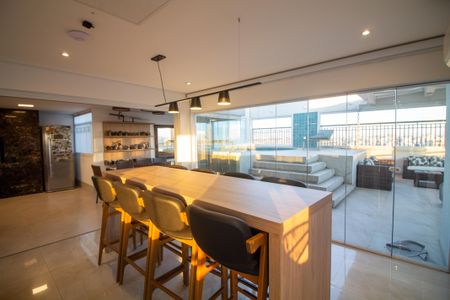 Apartamento à venda com 330m², 3 quartos e 4 vagasCopa