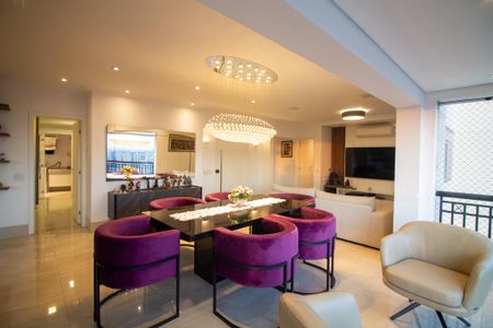 Apartamento à venda com 330m², 3 quartos e 4 vagasSala de Jantar