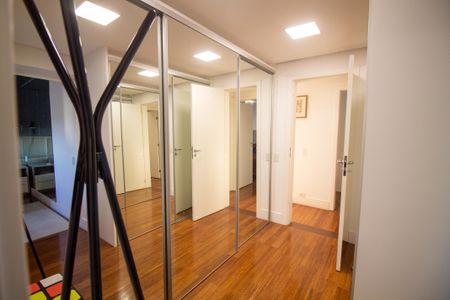 Apartamento à venda com 330m², 3 quartos e 4 vagasBanheiro da Suíte 3