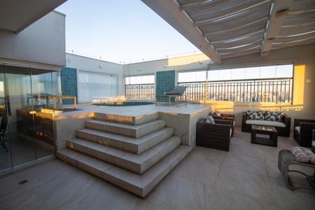 Apartamento à venda com 330m², 3 quartos e 4 vagasPiscina