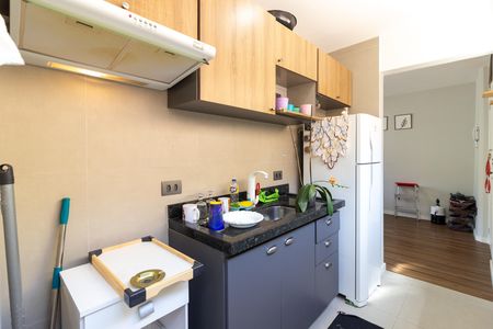 Cozinha e Área de Serviço de apartamento à venda com 2 quartos, 44m² em Alto de Pinheiros, São Paulo