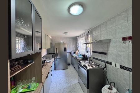 Casa de condomínio à venda com 150m², 3 quartos e 1 vagaCozinha e Área de Serviço