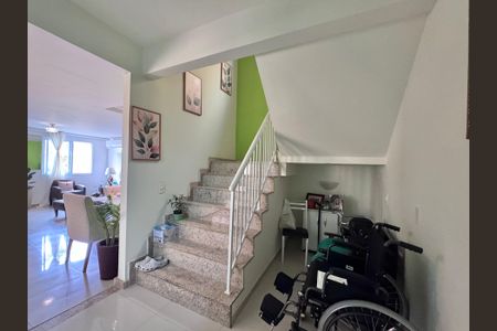 Casa de condomínio à venda com 150m², 3 quartos e 1 vagaSala