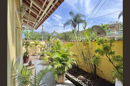 Casa de condomínio à venda com 150m², 3 quartos e 1 vagaÁrea externa