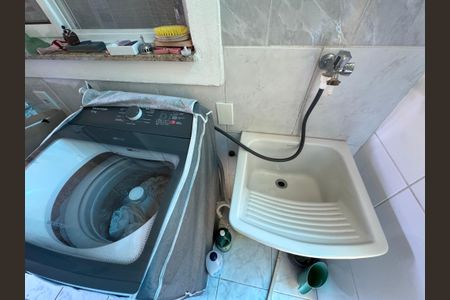 Casa de condomínio à venda com 150m², 3 quartos e 1 vagaÁrea de Serviço