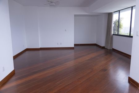 Sala de apartamento para alugar com 5 quartos, 215m² em Brotas, Salvador