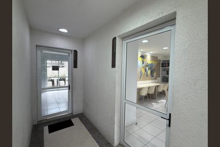 Apartamento à venda com 68m², 2 quartos e 1 vagaÁrea comum