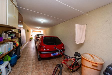 Casa à venda com 153m², 3 quartos e 5 vagas Casa à venda com 153m², 3 quartos e 5 vagasGaragem