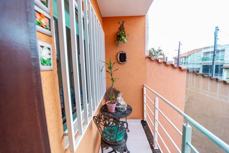 Casa à venda com 153m², 3 quartos e 5 vagas Casa à venda com 153m², 3 quartos e 5 vagasVaranda