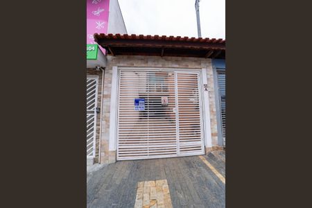 Casa à venda com 153m², 3 quartos e 5 vagas Casa à venda com 153m², 3 quartos e 5 vagasFachada