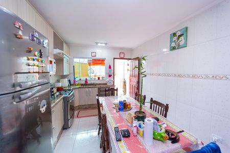 Casa à venda com 153m², 3 quartos e 5 vagas Casa à venda com 153m², 3 quartos e 5 vagasCozinha