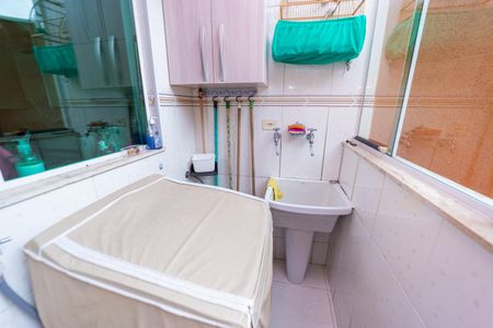 Casa à venda com 153m², 3 quartos e 5 vagas Casa à venda com 153m², 3 quartos e 5 vagasÁrea de Serviço