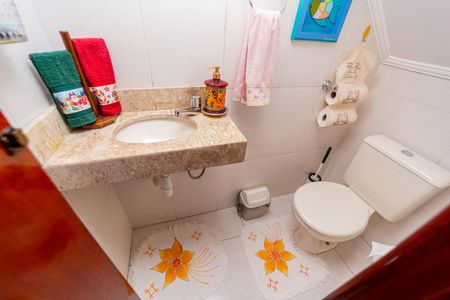 Casa à venda com 153m², 3 quartos e 5 vagas Casa à venda com 153m², 3 quartos e 5 vagasLavabo