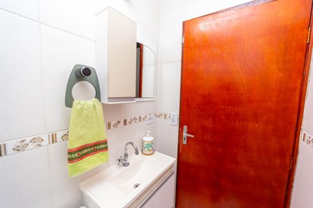 Casa à venda com 153m², 3 quartos e 5 vagas Casa à venda com 153m², 3 quartos e 5 vagasBanheiro Social