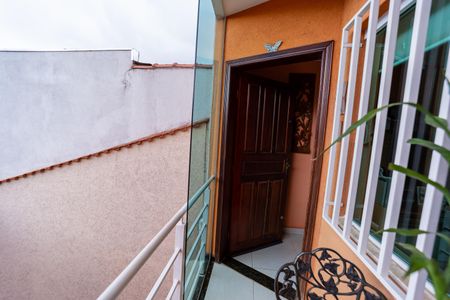 Casa à venda com 153m², 3 quartos e 5 vagas Casa à venda com 153m², 3 quartos e 5 vagasVaranda