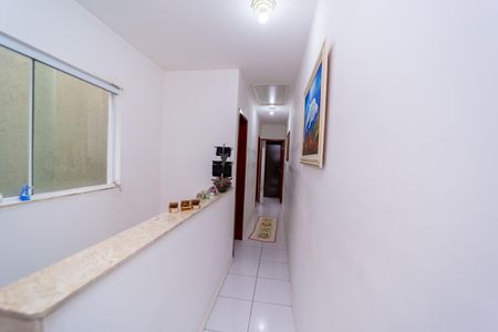 Casa à venda com 153m², 3 quartos e 5 vagas Casa à venda com 153m², 3 quartos e 5 vagasCorredor