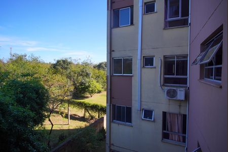 Sala - Vista de apartamento à venda com 2 quartos, 49m² em Rubem Berta, Porto Alegre