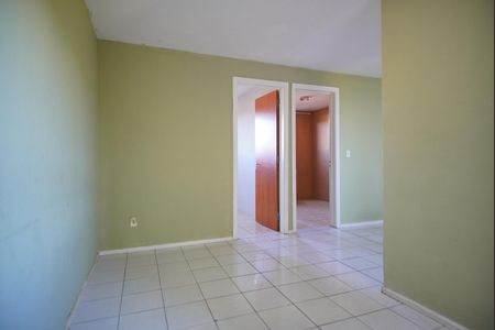 Sala de apartamento à venda com 2 quartos, 49m² em Rubem Berta, Porto Alegre