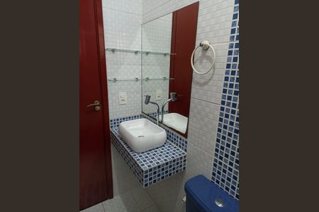 Casa à venda com 236m², 5 quartos e 2 vagasBanheiro - Casa 2