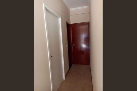Casa à venda com 236m², 5 quartos e 2 vagasCorredor - Casa 2