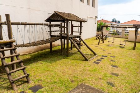 Apartamento para alugar com 65m², 2 quartos e 1 vagaÁrea comum - Playground