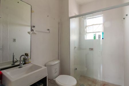 Banheiro de apartamento à venda com 1 quarto, 65m² em Guajuviras, Canoas