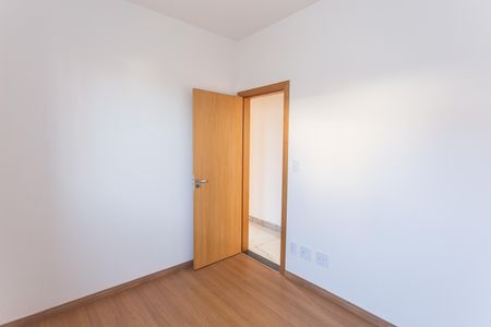 Apartamento à venda com 113m², 3 quartos e 2 vagasQuarto 2
