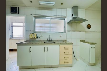 Apartamento para alugar com 144m², 3 quartos e 1 vagaCozinha