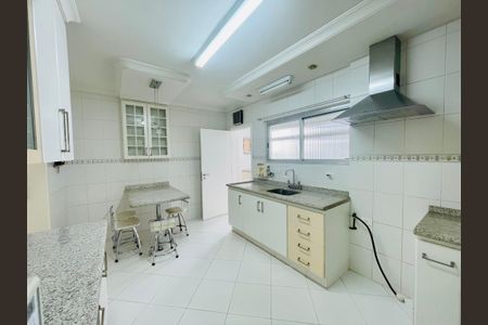 Apartamento para alugar com 144m², 3 quartos e 1 vagaCozinha