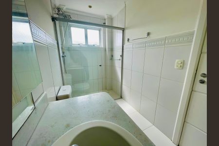 Apartamento para alugar com 144m², 3 quartos e 1 vagaBanheiro da Suíte 2