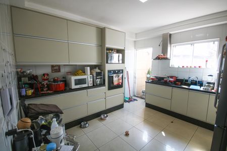 Casa de condomínio para alugar com 149m², 2 quartos e 3 vagasCozinha