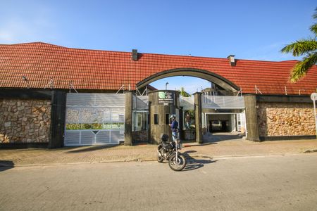 Casa de condomínio para alugar com 149m², 2 quartos e 3 vagasFachada